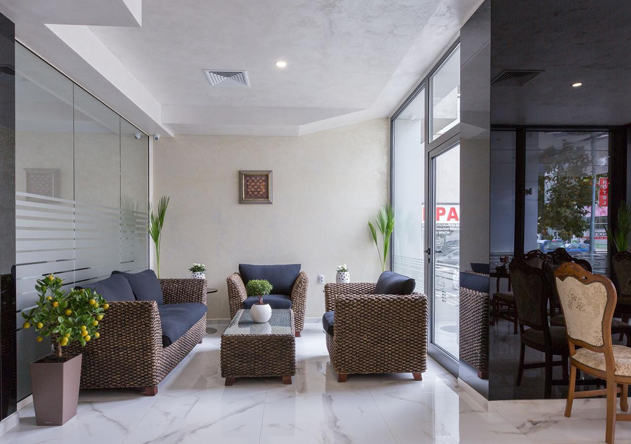 Hotel Capri Plovdiv Extérieur photo