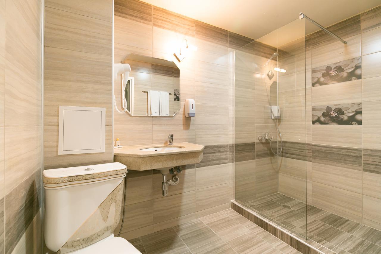 Hotel Capri Plovdiv Extérieur photo