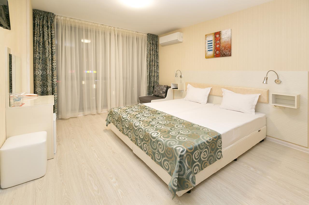 Hotel Capri Plovdiv Extérieur photo